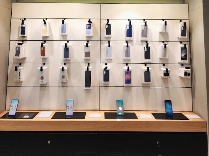 Samsung Experience Store- Andheri West Gharkul Society store image 4