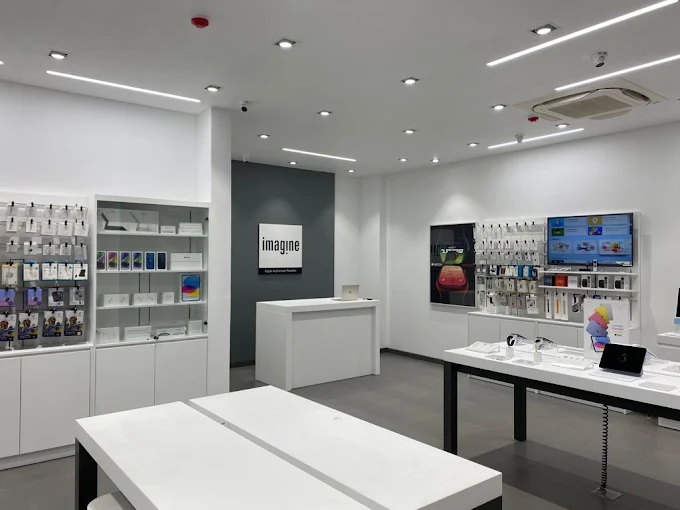 Imagine Apple Premium Reseller, Sikar store image 4