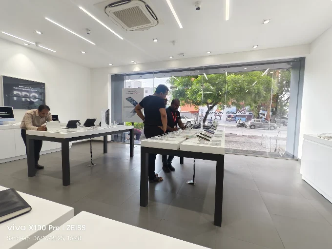 iNSPiRE-Apple Authorised Reseller-London Street -Nagpur store image 3