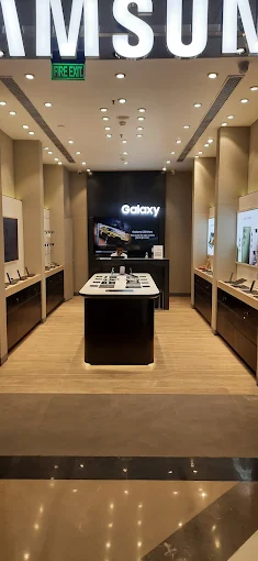 Samsung Experience Store- Shalimar Gateway Mall-Lucknow store image