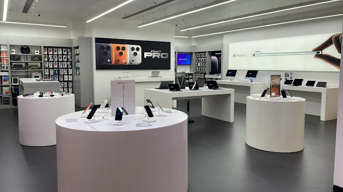 Unicorn-Apple Premium Partner-Malad West store image 3