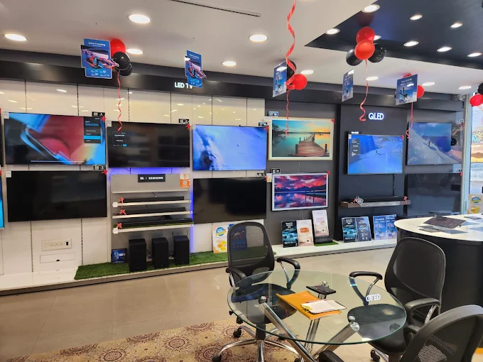 Samsung Smart Plaza - Shilpa Agencies, Rai Market, Ambala store image 4