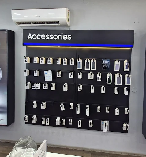 Samsung Experience Store- K C Road, Barnala, Bathinda thumbnail 4