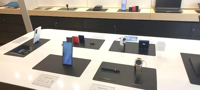 Samsung Experience Store- Utsav Elegance store image 4