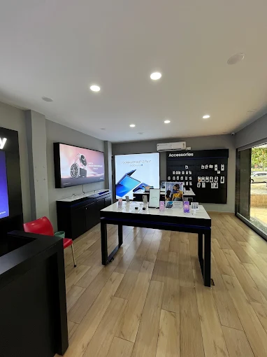 Samsung Experience Store- Bajaj Nagar- Nagpur store image 3