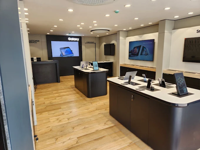 Samsung Experience Store- Hongasandra store image 3