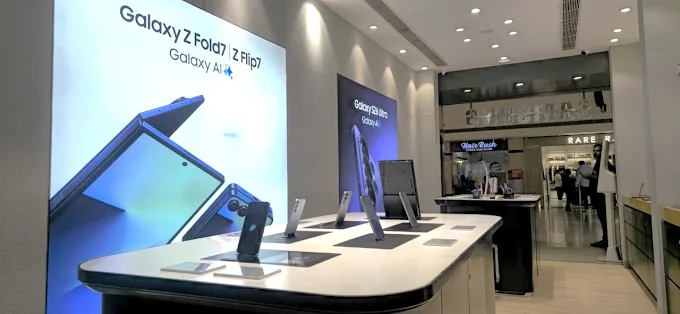 Samsung Experience Store- Laxmi Nagar V3S Mall store image 3