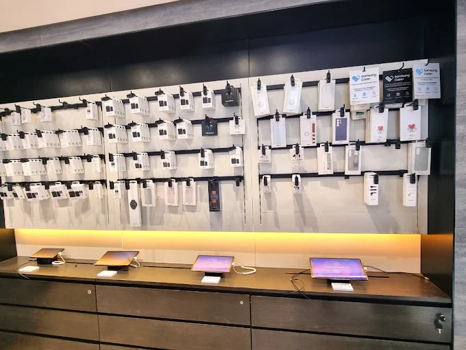 Samsung Experience Store- Sadashivanagar store image 4