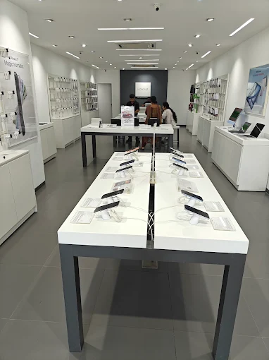 iConcept- Apple Authorised Reseller, Duggri, Ludhiana store image 3