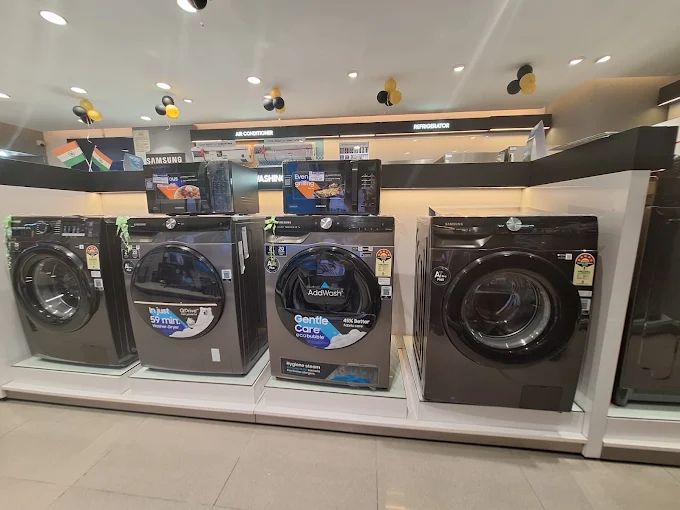 Samsung Smart Plaza - Garg Electro Sales, Patiala store image 4