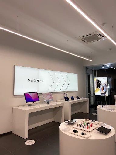 iNSPiRE- Apple Premium Reseller-Jalna Road- Chhatrapati Sambhajinagar store image 3