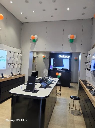 Samsung Experience Store- Chakan thumbnail 4