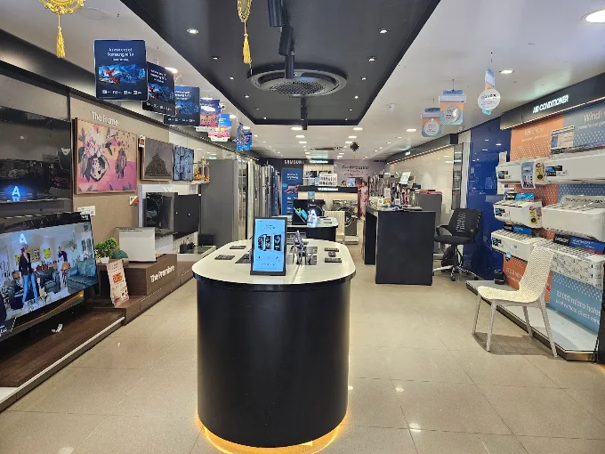 Samsung Smart Plaza - A G Marketing-Kanpur store image 4