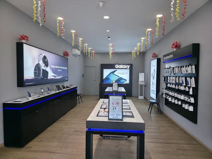 Samsung Experience Store- Ramnagar store image 3