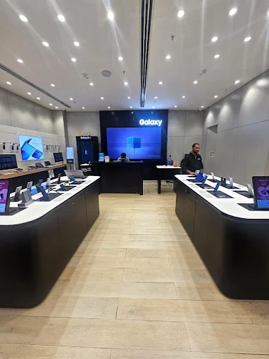 Samsung Experience Store- LuLu International Shopping Mall store image