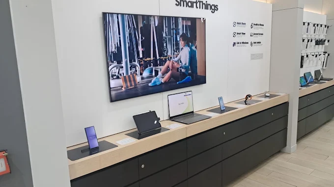 Samsung Experience Store-Lower Parel Phoenix Palladium store image 3