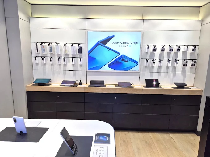 Samsung Experience Store- Adyar store image 4