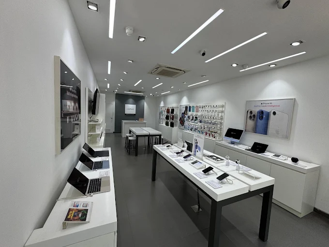 iVenus- Apple Authorised Reseller- Geeta Colony store image 3