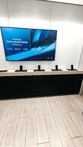 Samsung Experience Store- Purasaiwakkam store image 3