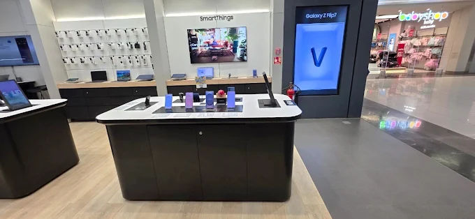 Samsung Experience Store- Hebbagodi M5 Ecity Mall store image 3