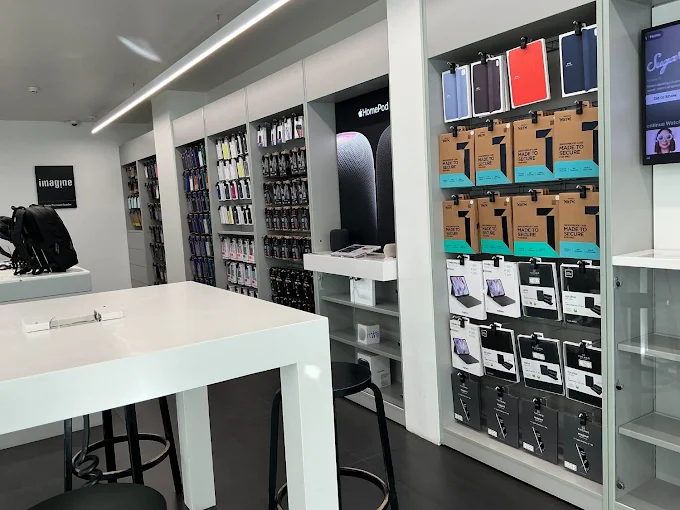 iMagine -Apple Premium Reseller-HSR Layout store image 4