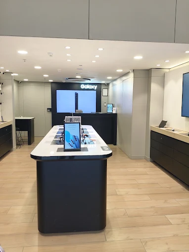 Samsung Experience Store- Wakad store image