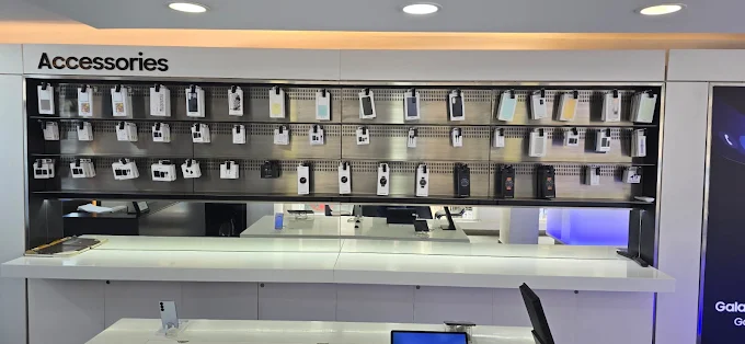 Samsung Experience Store- Kamanahalli Main Road store image 3