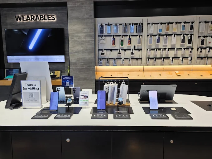 Samsung Experience Store- Begumpul, Meerut thumbnail 5