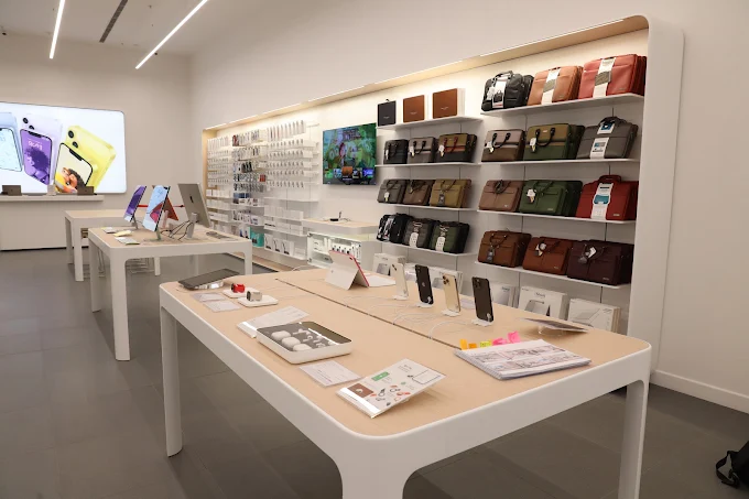 iNSPiRE- Apple Premium Partner, Phoenix Citadel Mall, Indore store image 4
