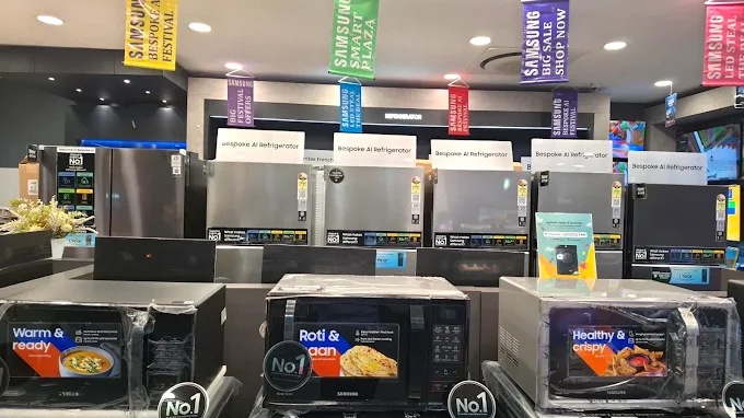 Samsung Smart Plaza - Nandee Finetronics store image 3