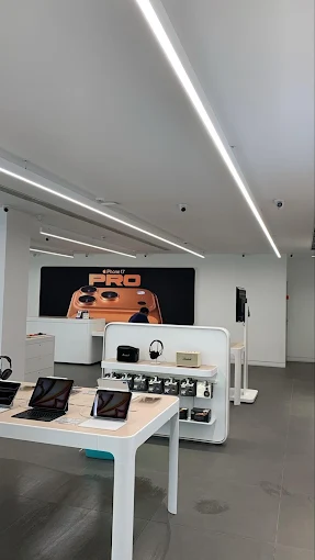 Imagine- Apple Premium Partner, Model Town, Jalandhar store image 4
