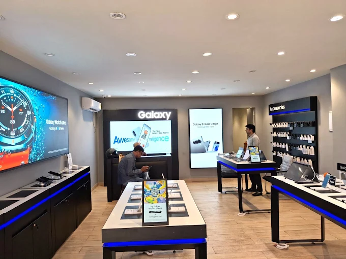 Samsung Experience Store- Tri Nagar store image 3