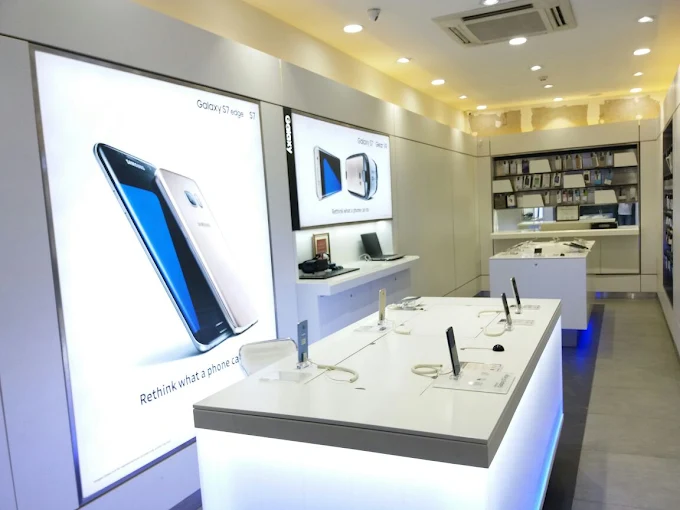 Samsung Experience Store- Lalabaugh store image 3
