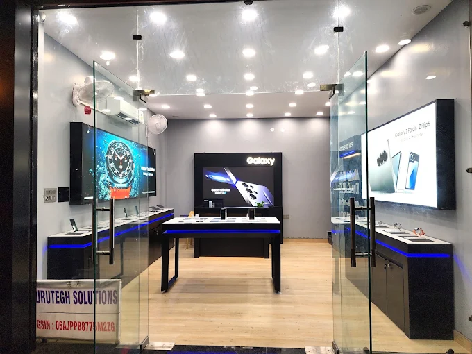 Samsung Experience Store- Sector 21C, Faridabad store image 4