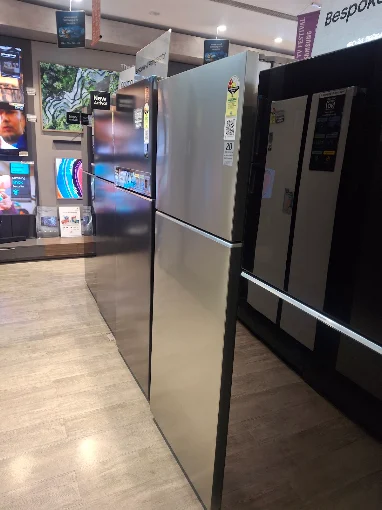 Samsung Smart Plaza - Nandee Finetronics - Kandivali West store image 4