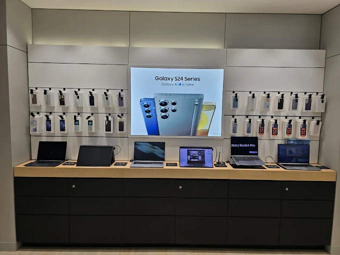 Samsung Experience Store- Prahlad Nagar Road store image 4
