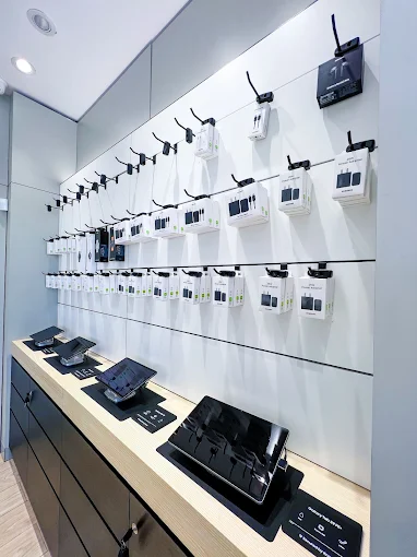 Samsung Experience Store- Harni, Vadodara store image 4