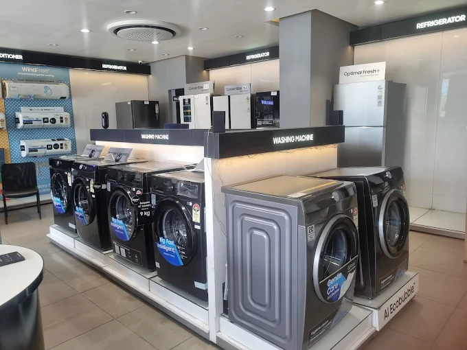 Samsung SmartPlaza- SS Associates - Sikar Road store image 4