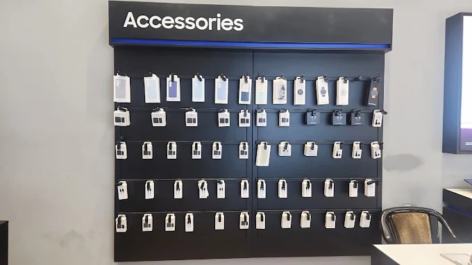 Samsung Experience Store- Maharshi Nagar store image 4