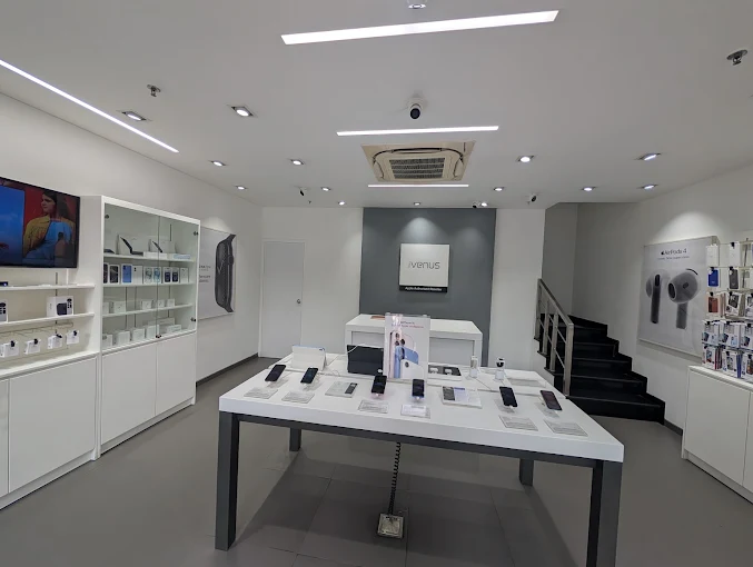 iVenus - Apple Authorised Reseller-Rohini store image 4