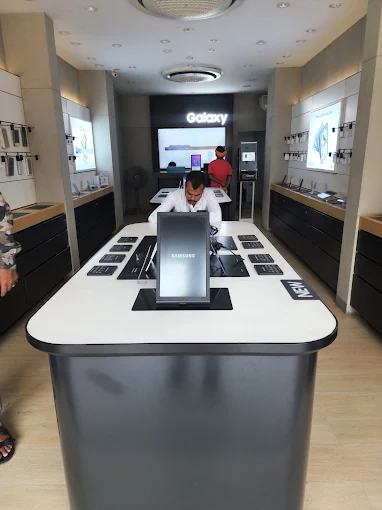 Samsung Experience Store- Narela store image 3