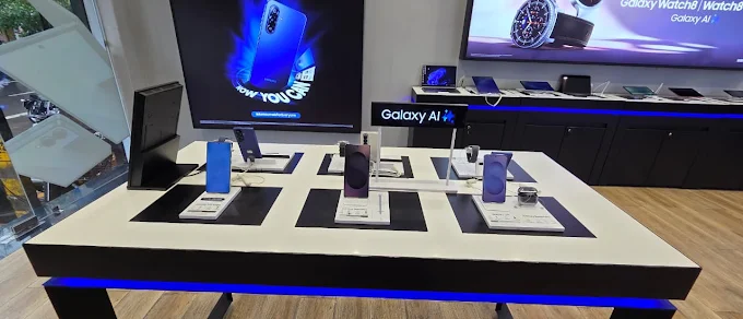 Samsung Experience Store- Durgapuri store image 3