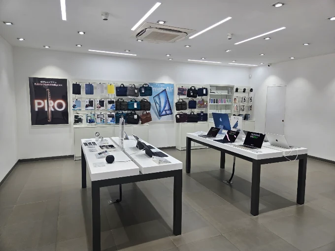 iPlanet -Apple Premium Reseller-Yelahanka store image 3