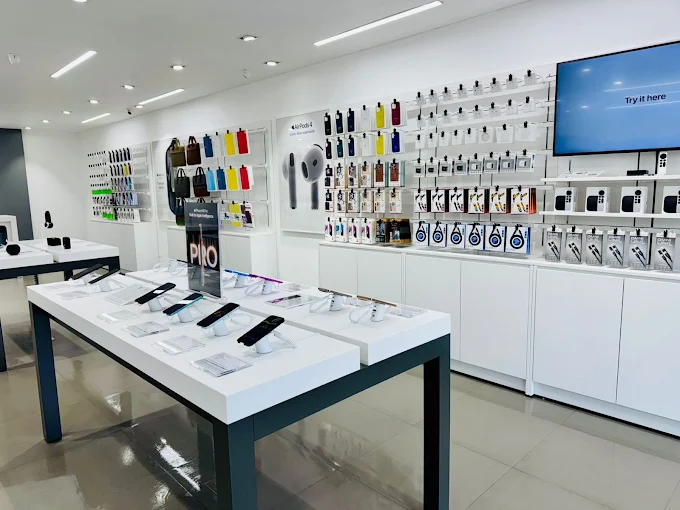 Unicorn-Apple Premium Partner-SAKORE NAGAR store image