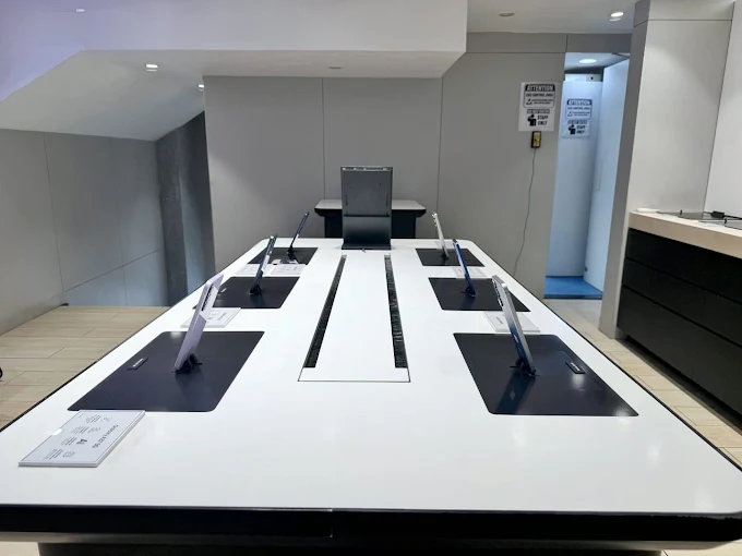 Samsung Experience Store- Wave Silver Tower, Noida store image 4