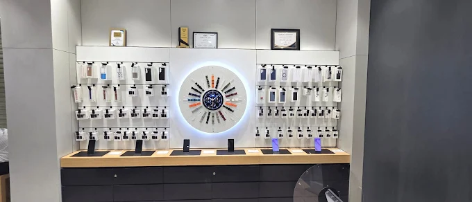 Samsung Experience Store- Kandivali West store image