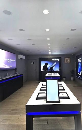 Samsung Experience Store- Paras Pearls Mall,Agra store image 4