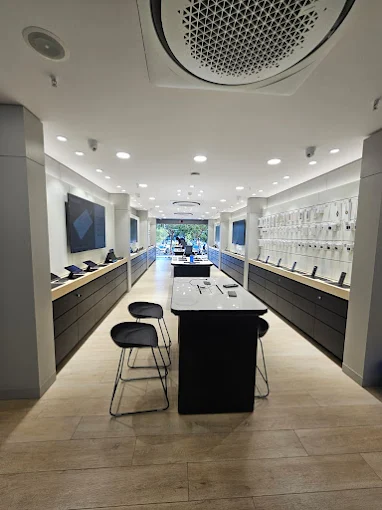 Samsung Experience Store- Science City store image 3