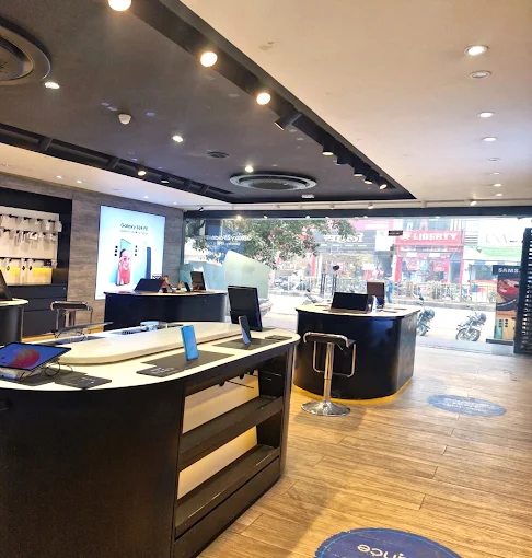 Samsung Experience Store- Jain Nagar, Ambala store image 4