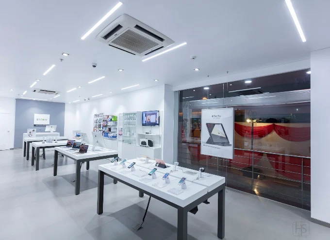 Innov- Apple Premium Reseller-Virar store image 3